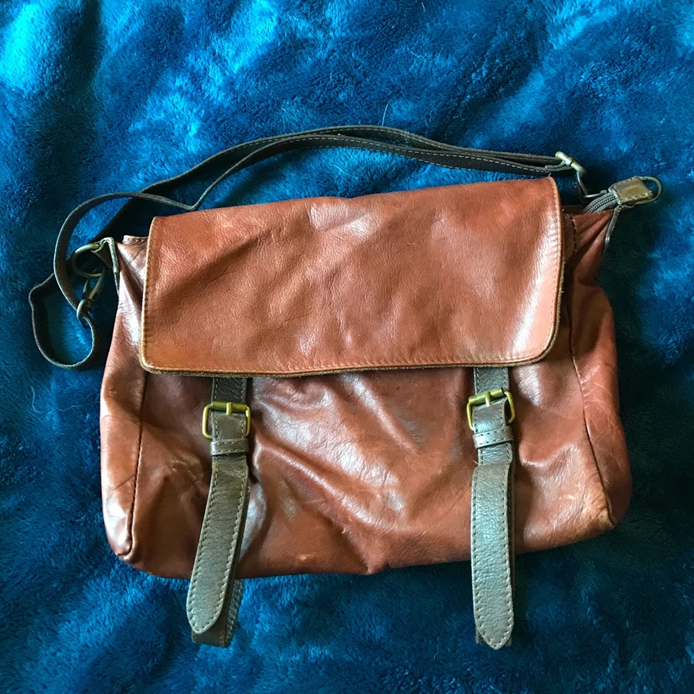 Ballerini Italian leather crossbody bag